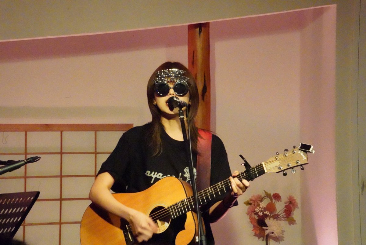 ayano_hara's tweet photo. 五月ココカラ🎏

11日（月）六本木unlavel tokyo
15日（金）水道橋words
20日（水）代官山NOMAD
23日（土）東京音実劇場
24日（日）舞台 #コンプラAP 12:00~
27日（水）舞台 19:30~
29日（金）大塚welcome back
30日（土）舞台 18:00~

まだまだ盛り沢山！お待ちしてます！
https://t.co/oQ97LWZZt7 https://t.co/l9hY797D9G