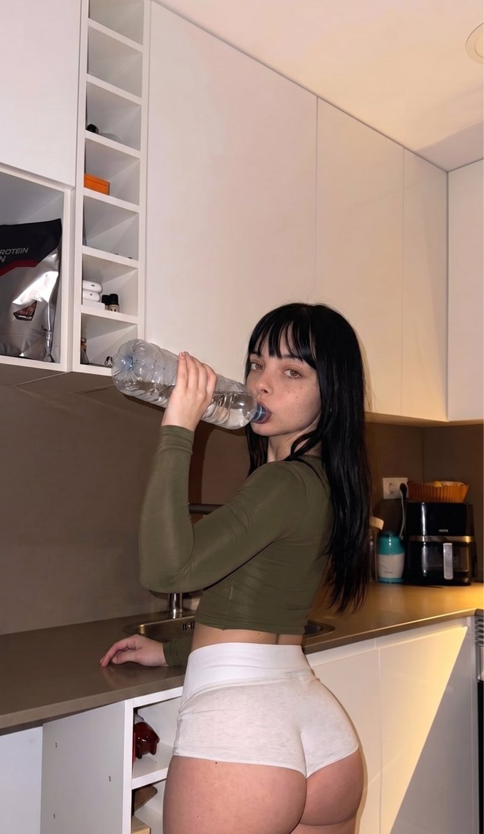 Emily Black tweet media