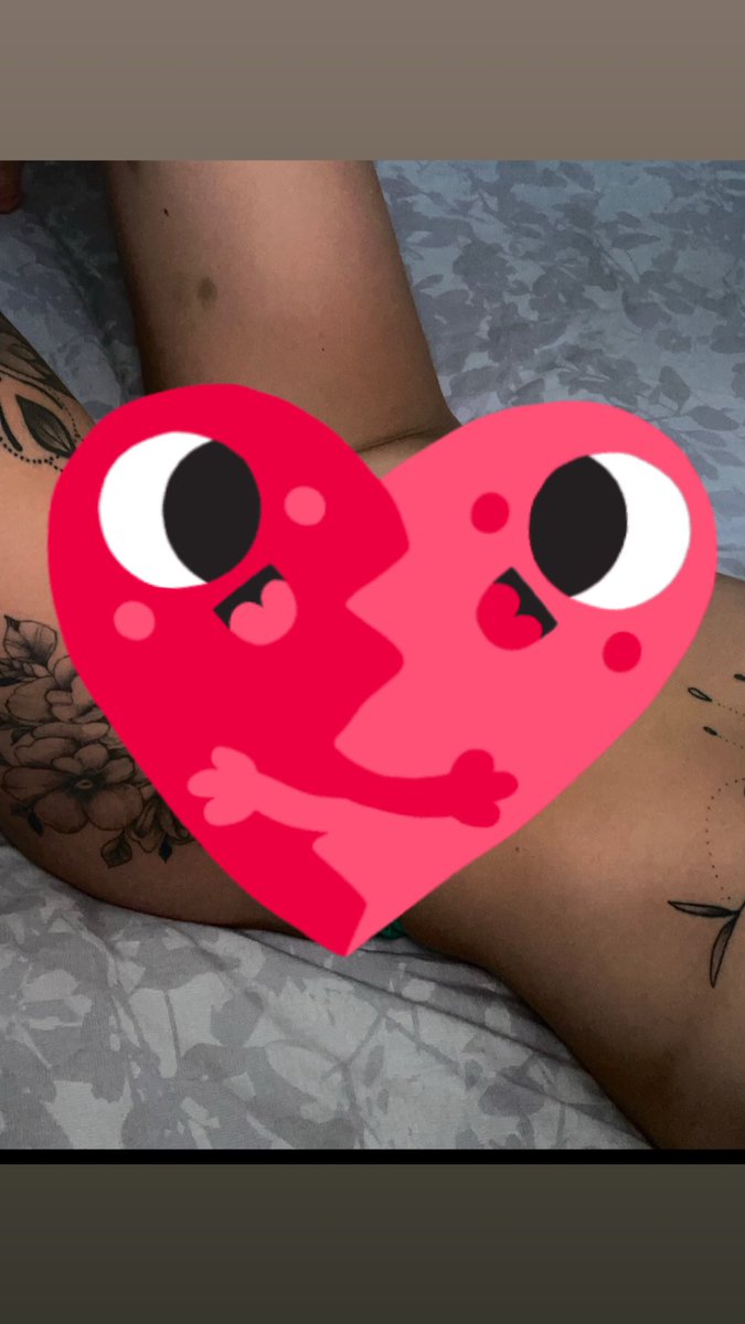MysticalBaddie6's tweet photo. Your head, between my legs 😛💦 https://t.co/eIy2SRAs9K 

#tattooed #onlyfans #content #baddie #girls #comesee https://t.co/gXcsWTtEzc