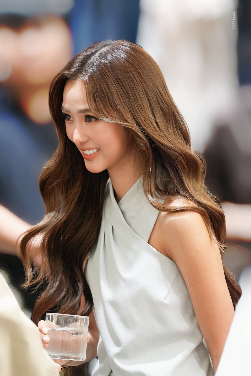 rushhour39's tweet photo. ชอบมาก มาดามเจและน้ำเปล่าของเขา

FILM LOVE BONITO  
#LoveBonitoxFilm
#filmracha https://t.co/hfVLLFDlQm