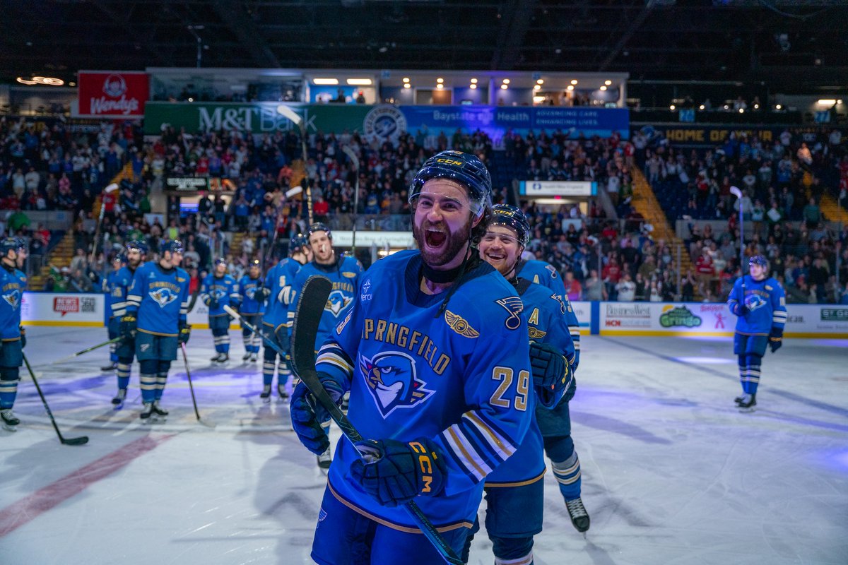 StLouisBlues's tweet photo. SPRINGFIELD DOES IT AGAIN!!! The @ThunderbirdsAHL get the upset - the largest in Calder Cup Playoffs history - with their series win over the Providence Bruins! #stlblues https://t.co/oO2x2yIDtJ