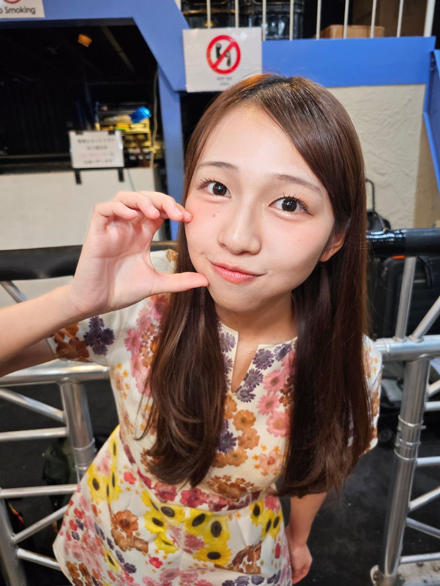タカ tweet media