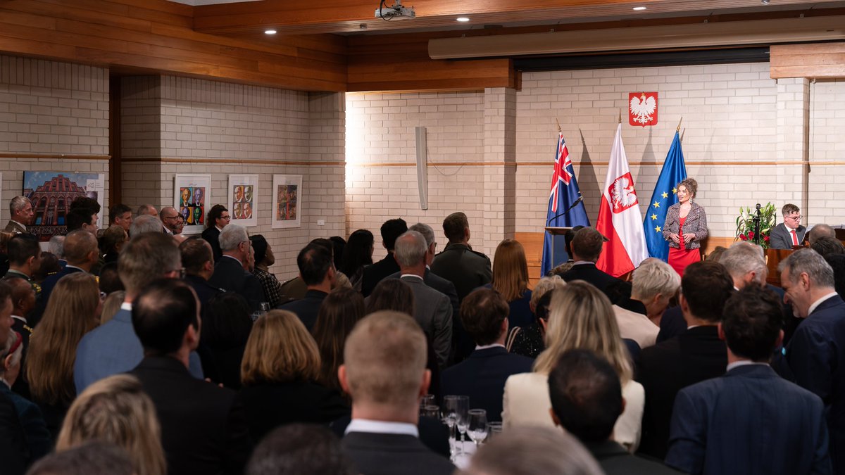Poland in Australia tweet media