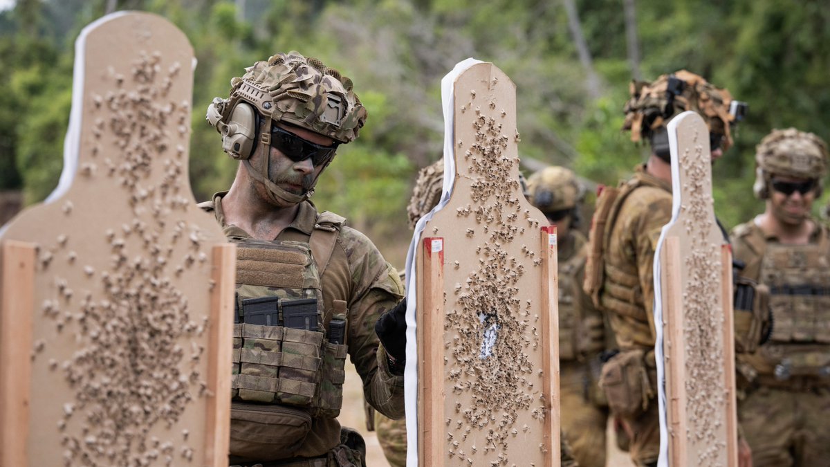 Defence Australia tweet media