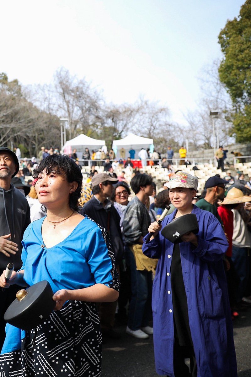 rokkanonsai's tweet photo. 六感音祭 2026 𝑝h𝑜t𝑜 ·˖✶ 

Setlist
1. ホシヲ
2. チャスコン
3. タヌカンサ
4. マジョ
5. ウェチケペ
6. それは誰のための花
7. ヨノモリラッテン

滞空時間
川村亘平斎(Vo,Gamlan,Per) / あらいごう(Violin) / トンチ(Steelpan) / さとうじゅんこ(Vo,Gong) / 鈴木雄大(Trumpet) / あだち麗三郎(Sax,Per) / カメイナホコ(Key)

📸 齊藤 真吾　松永 樹

#六感音祭 #滞空時間
