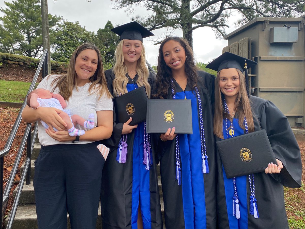 SUHawksSoftball's tweet photo. Congratulations to our 2026 Graduates! 🎓
Lizzy Mitchell- Biology 
Valery Baxter- Psychology 
JoElna Arnold- Elementary Education 
Alex Hollingsworth- Biology
Espee Reyes- Elementary Education 
Abby Williams- Nursing
Rylee Gattis- Nursing 
Ashton Stevens- Sport Management https://t.co/PrtFcbBUz4