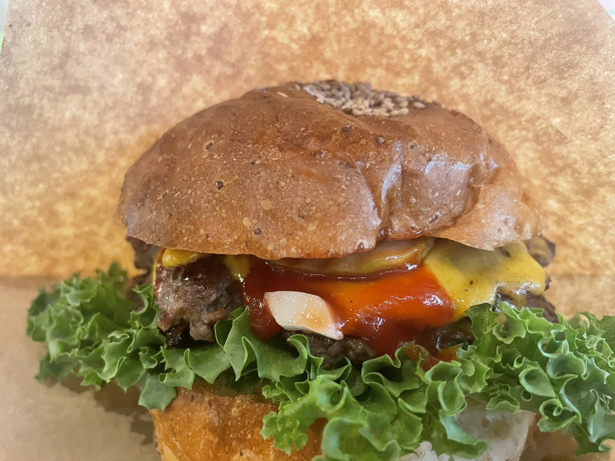 CHILLAX BURGERS &WINE チラックス 池袋グルメバーガー ハンバーガー tweet media