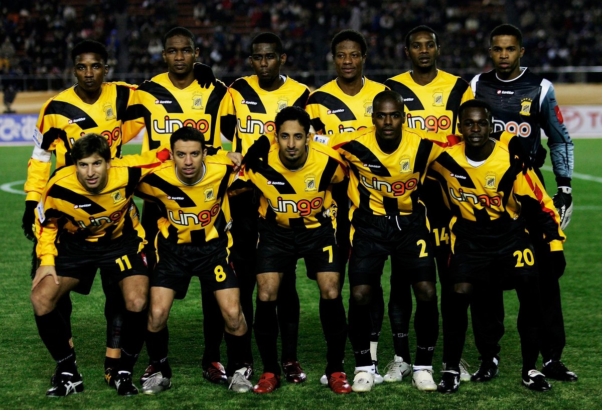 جوزيف بلاتر رئيس الفيفا السابق:

"#الاتحاد كان مفاجأة مونديال الأندية 2005، انا أتابع الكرة الآسيوية منذ 45 عام و لم أشاهد نادي أسيوي أو غير أوروبي بتلك الروعة الى اليوم".