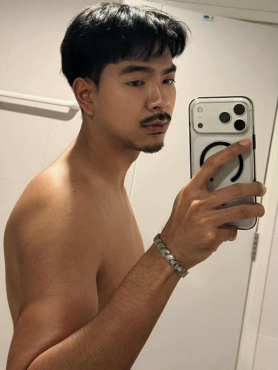 Pon Thanakorn (พล)🇹🇭 tweet media