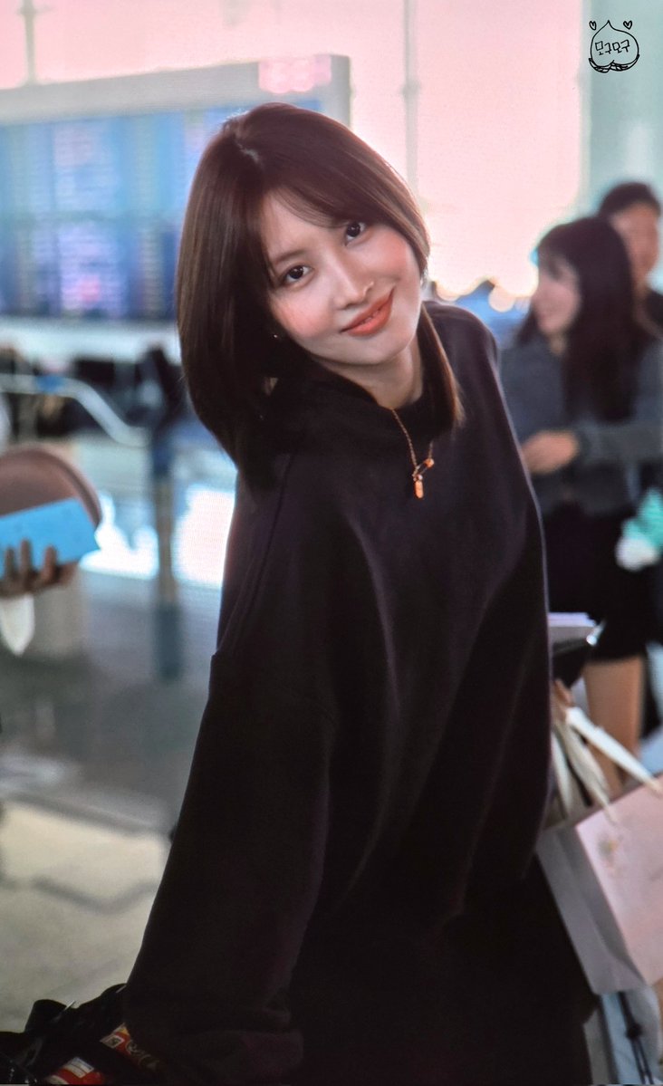 모구모구 tweet media