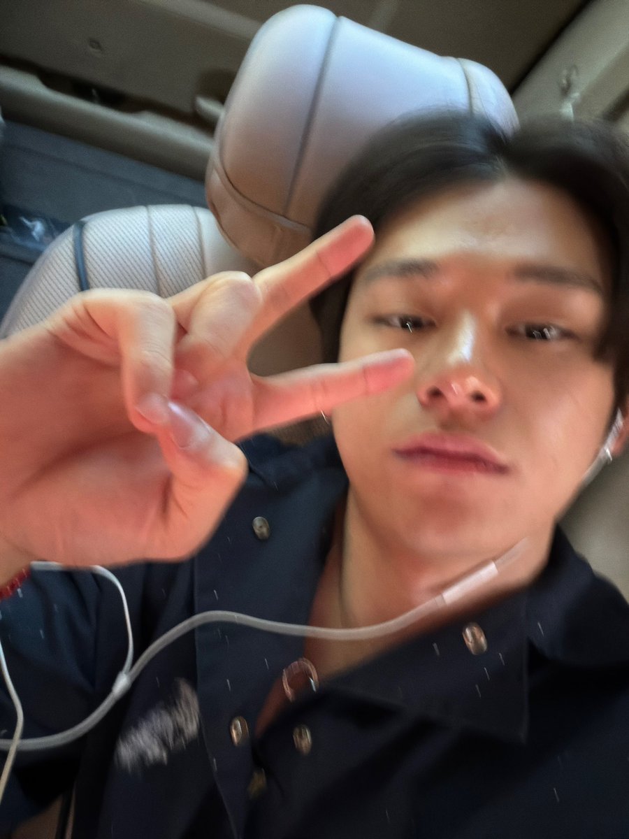 우먕. tweet media