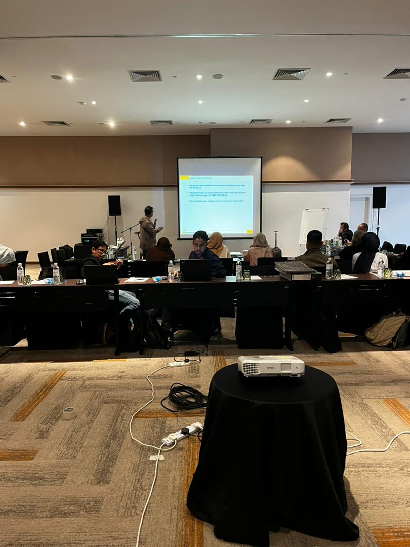 uvm_jkr's tweet photo. 21 - 24 April 2026 Value Engineering (VE) Study for the project
@moworksmy
@CawJalanJKR 
facilitated by the facilitator team

@uvm_jkr
@JKRCPAB

@IPJKR_Official

@RoslanisE

@JkrMaria

@RbSafarina

#IamJKR #KitaJKR #JKRsynergy #JasaKepadaRakyat https://t.co/fvK577BQBF