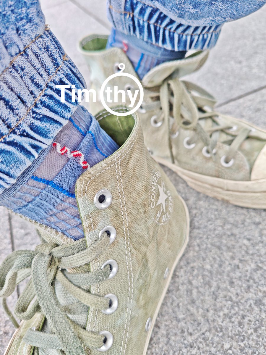 Tim6thy9's tweet photo. 我的袜子，我的鞋，我的生活 https://t.co/Oi1c3SPGc2