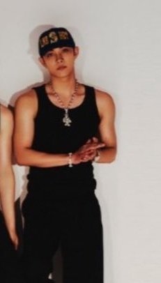 𝘤𝘩𝘢𝘤𝘢𝘤𝘩𝘢 || MIXTAPE2ISCOMING tweet media