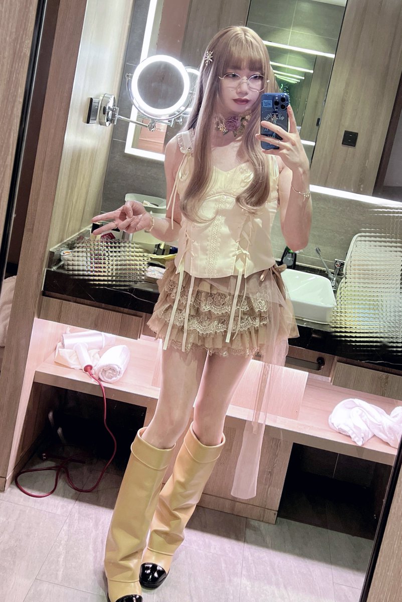 Vivi tweet media