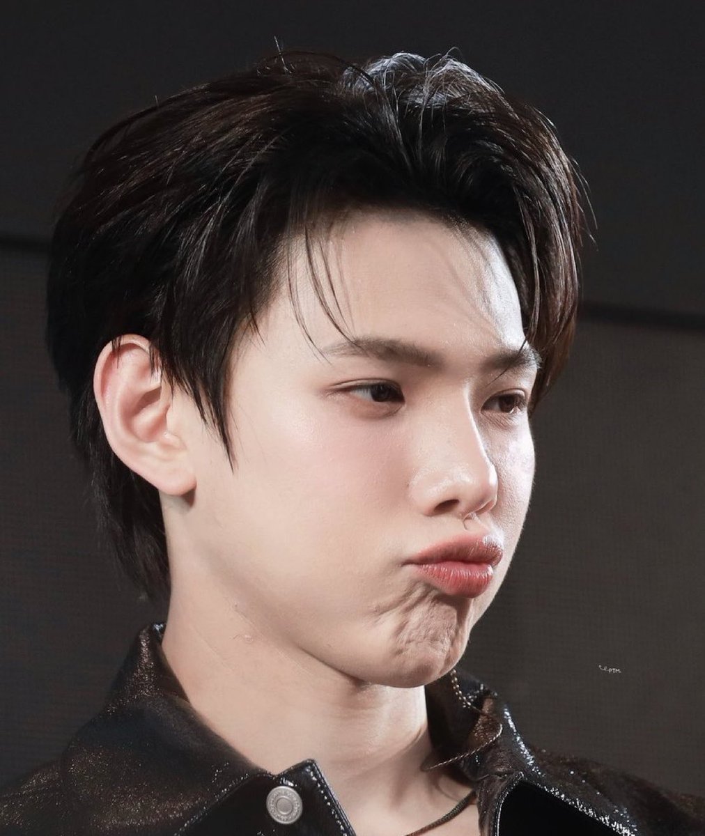 CDSWTY18's tweet photo. คิ ด ถึ ง เ จ้ า ลู ก เ ป็ ด น้ อ ย 🪿 ข อ ง มี๊ 🤏🏻 😚

#ต้าห์อู๋ออฟโรด #DaouOffroad 🦖🚗 https://t.co/k2rg2OZPF6