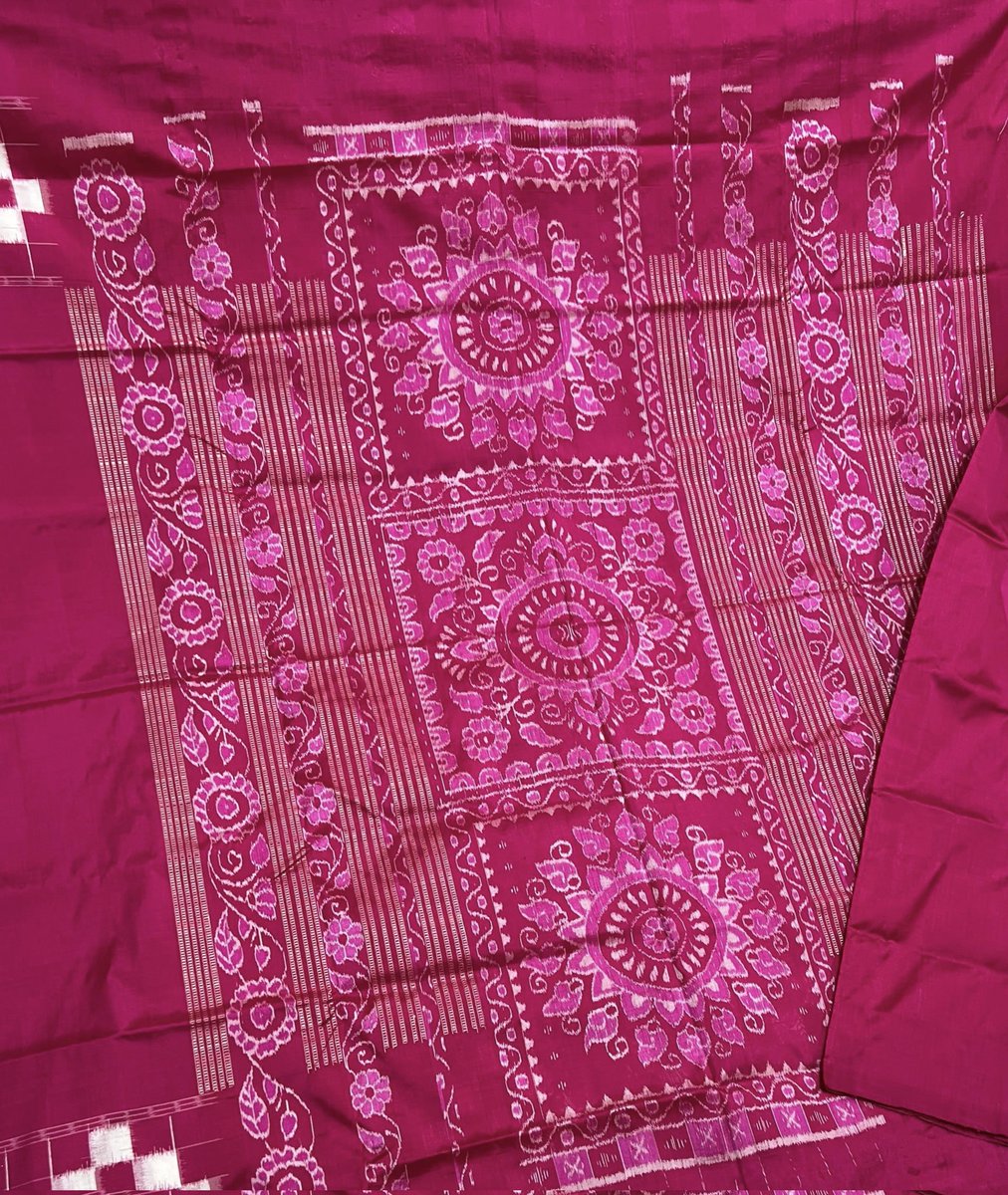 authodihand's tweet photo. Show love, Repost & Reshare🙏🏻💐 #Pasapali #SambalpuriSilkSaree #Bharat #India #Odisha #OdishaTourism #DoubleIkat #SambalpuriSilk #PasapaliSilk #SambalpuriSaree #HandWoven #Saree #MakeInIndia #MakeInBharat #MakeInOdisha #BandhaSilk #MulberrySilk #SilkSaree #OdiaAsmita https://t.co/7eu9fD32hs