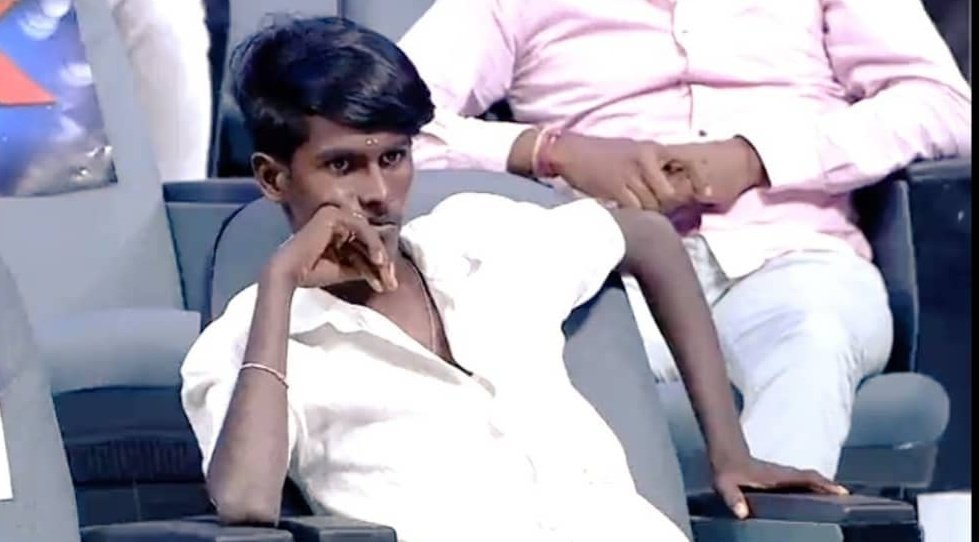 Nallavan Vaazhvaan tweet media