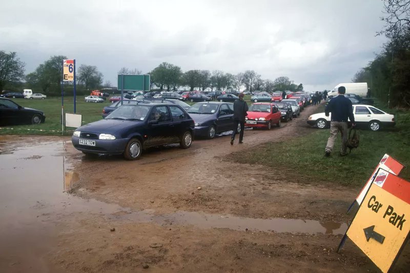 Cars and MotorBikes Racing Fan tweet media
