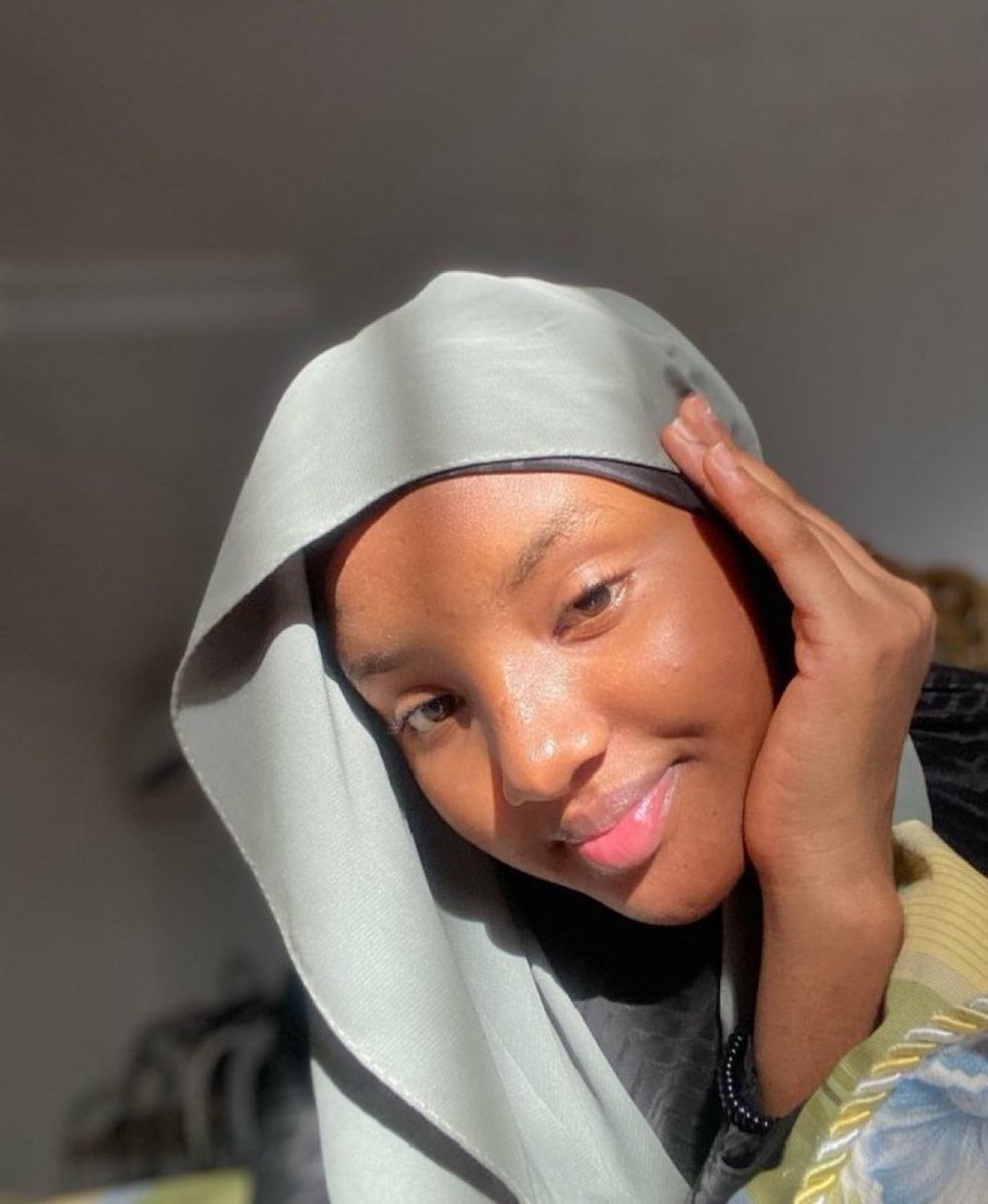 Daanya tweet media