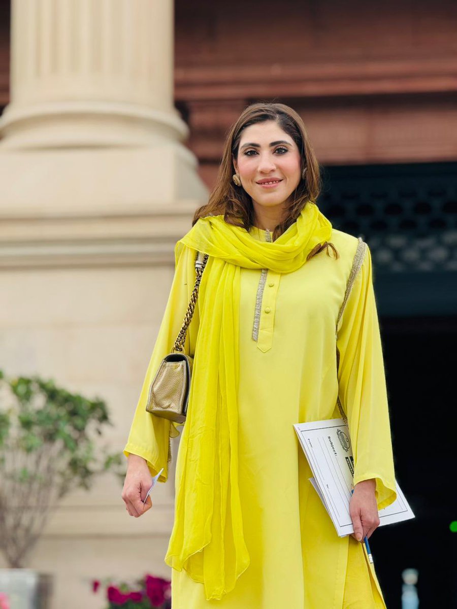 Hina Parvez Butt tweet media