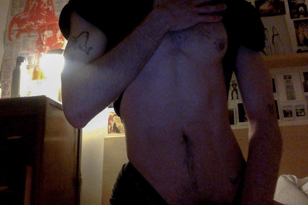 angelmbby2k's tweet photo. camboy4evr https://t.co/E2uAd2Ahu8
