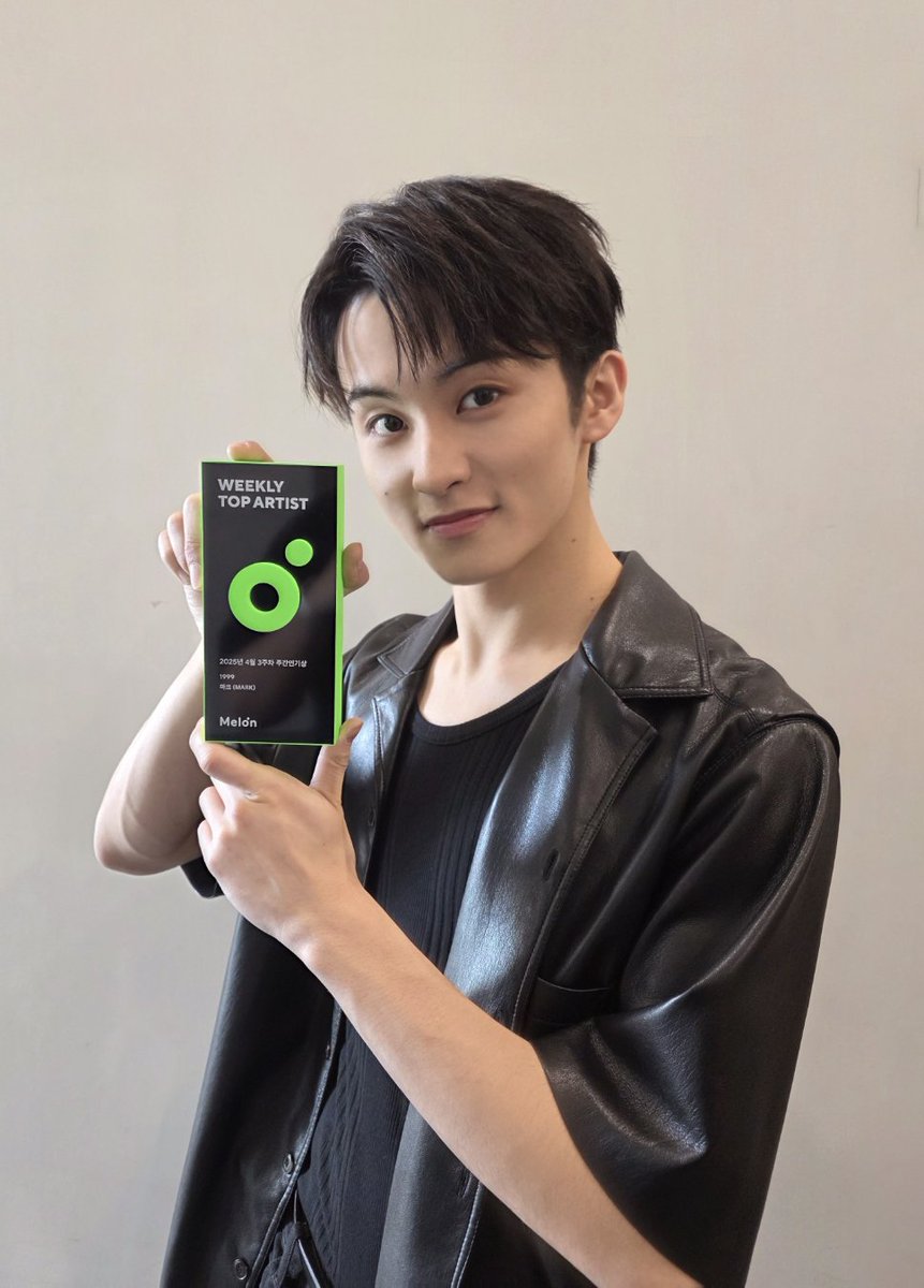 마크 얼굴 tweet media