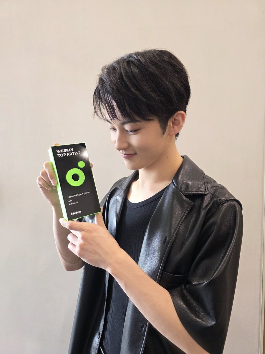 마크 얼굴 tweet media