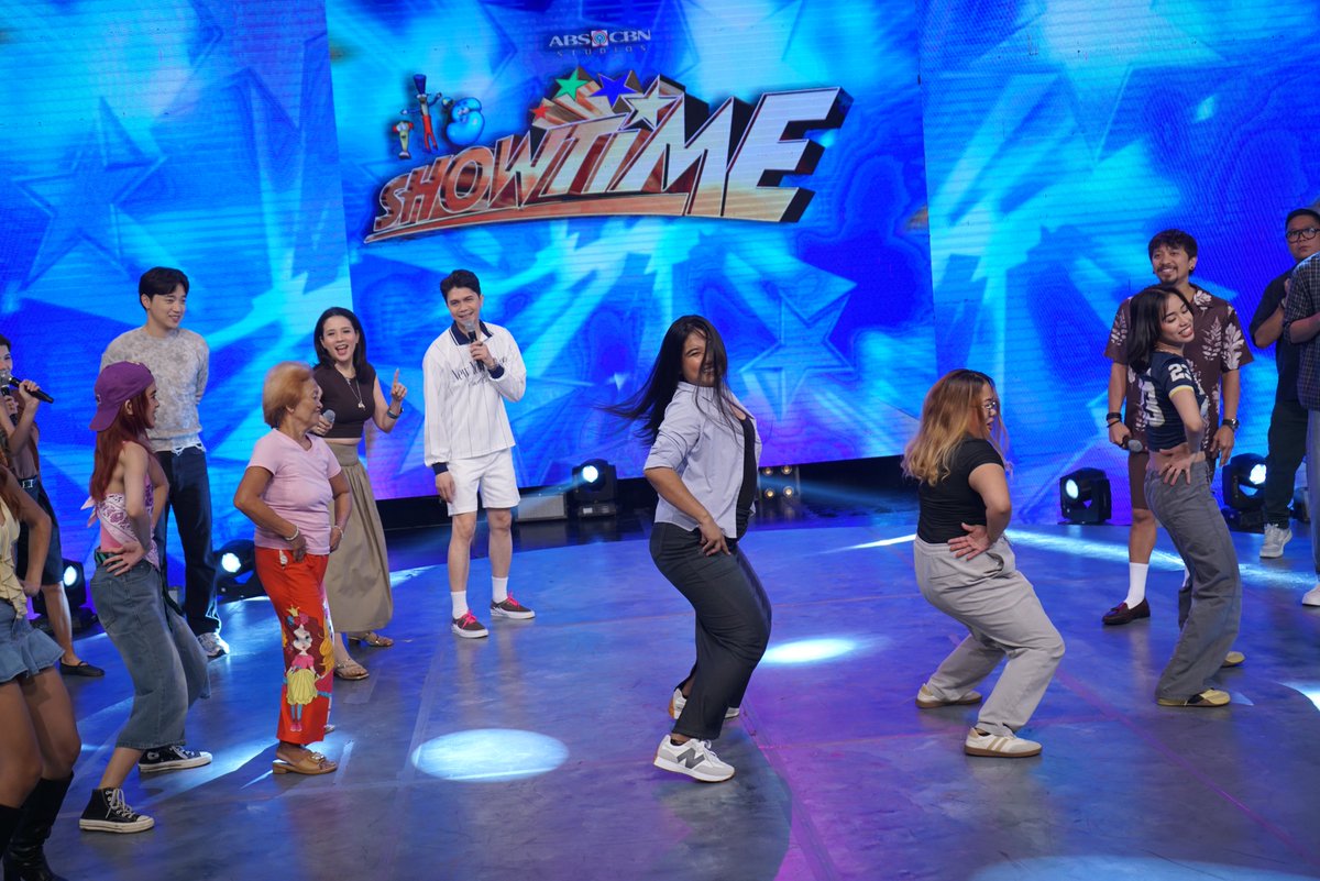 It's Showtime tweet media
