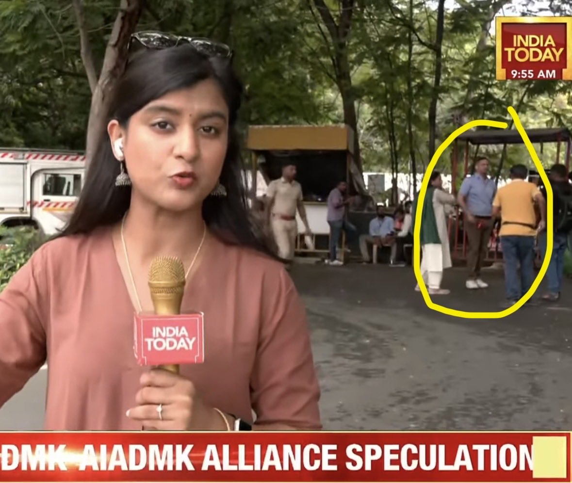 parteekjain's tweet photo. @ShivAroor back on @IndiaToday 🤣🤣 https://t.co/foTWDYA1wa
