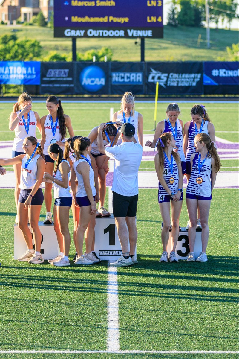 _coachdewitt's tweet photo. CHAMPS🥇🥇🥇🥇

4x800m Relay winners at the NCCAA Championships!!

#CrownClimb #GoPolars https://t.co/koFphj89eL