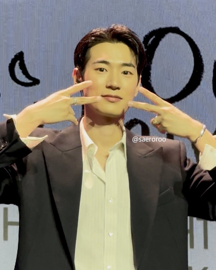 세로 tweet media