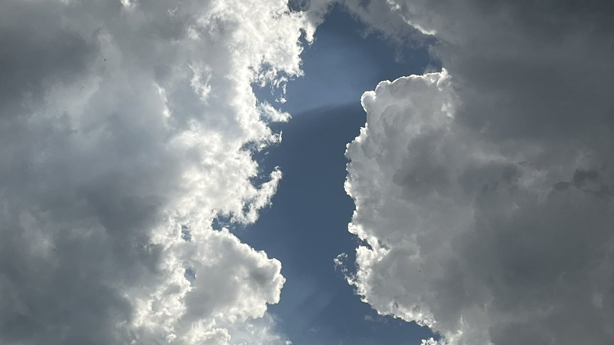 Firdaus0688's tweet photo. Cloud media! https://t.co/QePBt7J0R2