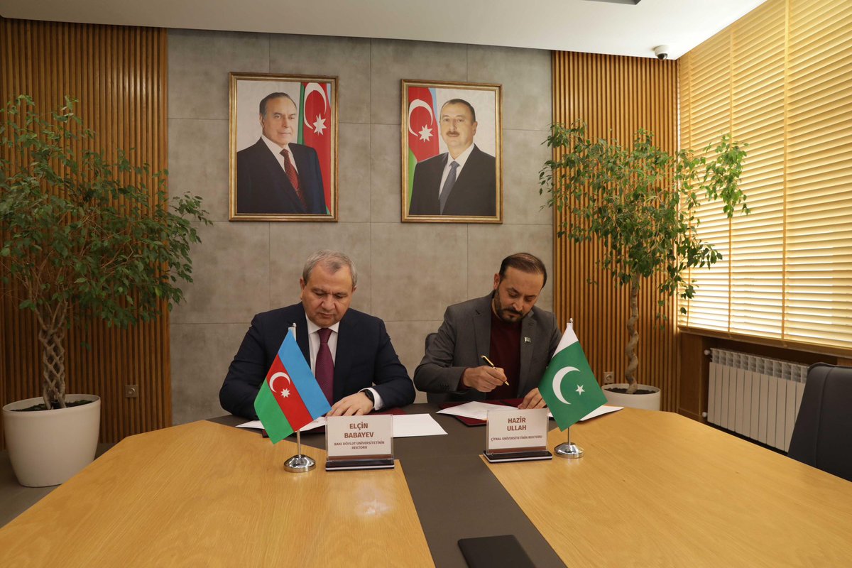 RectorBabayev's tweet photo. Pakistanın Çitral Universitetinin rektoru Hazir Ullahın rəhbərlik etdiyi nümayəndə heyəti ilə BDU-da görüşdük.

Görüşdə elm və təhsil sahəsində əməkdaşlığın inkişaf perspektivlərini, akademik mübadilə və birgə tədqiqat imkanlarını müzakirə etdik. Eyni zamanda, universitetlərimiz arasında əməkdaşlıq memorandumu imzaladıq.

Bu əməkdaşlığın BDU-nun beynəlxalq tərəfdaşlıq şəbəkəsinin genişlənməsinə və yeni akademik layihələrin həyata keçirilməsinə mühüm töhfə verəcəyinə əminik.