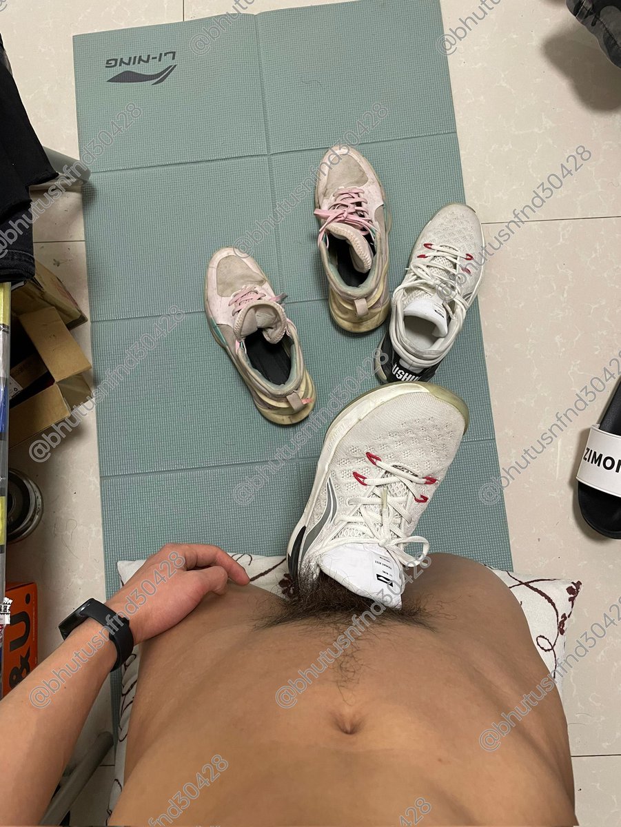 bhutusnfnd30428's tweet photo. 谁研究的球鞋当飞机杯这么爽 https://t.co/BWKYnBFH0Y