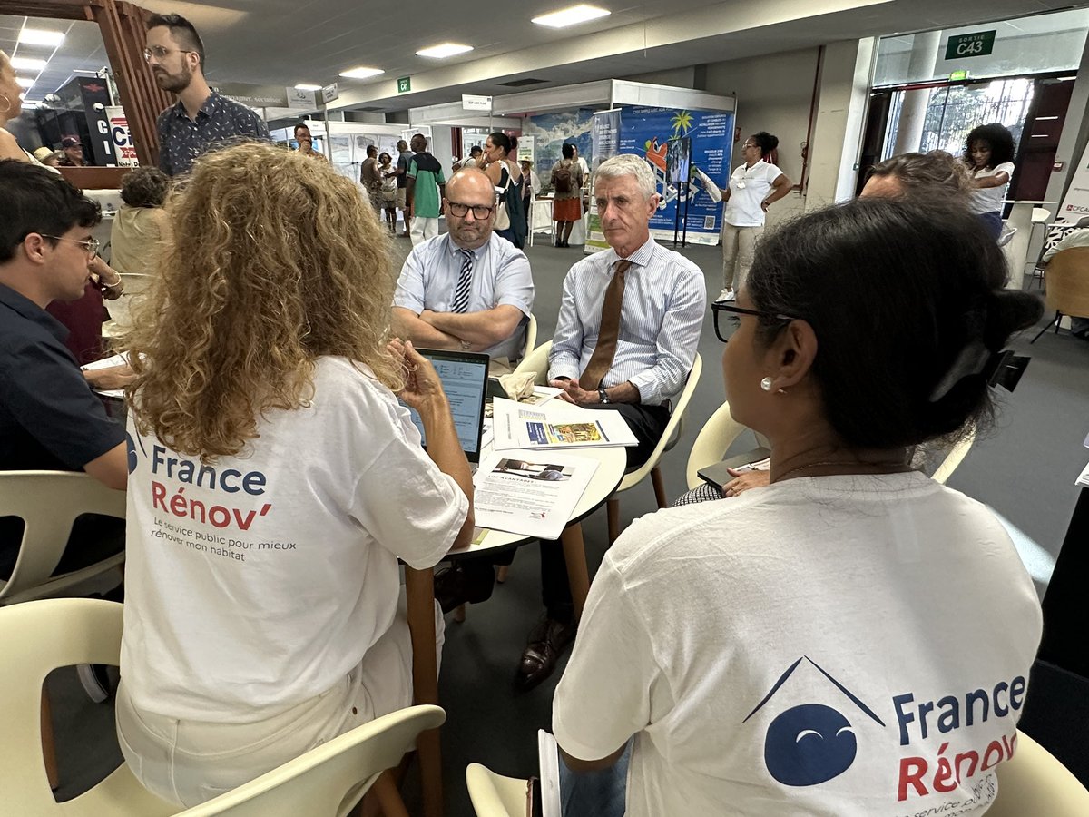 Image de Préfet de La Réunion - #Logement | Le préfet s'est rendu à la rencontre des équipes du Service habitat – logement social d