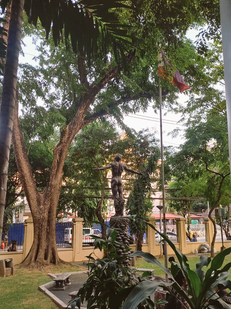 memorylienne's tweet photo. 📚 last day was my last class as a freshman! salamat sa lahat ng paghuuud, UP! 😅

[#studytwt #studytwtph #isko #up] https://t.co/aytMEnlPSt