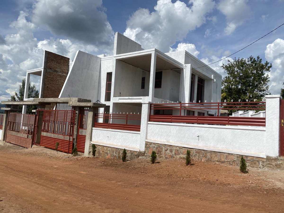 SHDR ltd/UBWUGAMO HOUSES tweet media