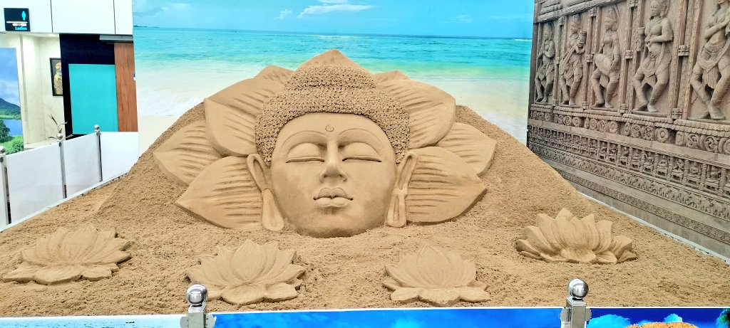 SipraMohanty6's tweet photo. Beautiful sand art on display at #BPIA beautifully reflects the creativity, culture and artistic soul of Odisha.More than just an artwork, it offers travelers a glimpse into the rich heritage and vibrant artistic tradition of the state the moment they arrive. https://t.co/vPAcLSVQnc