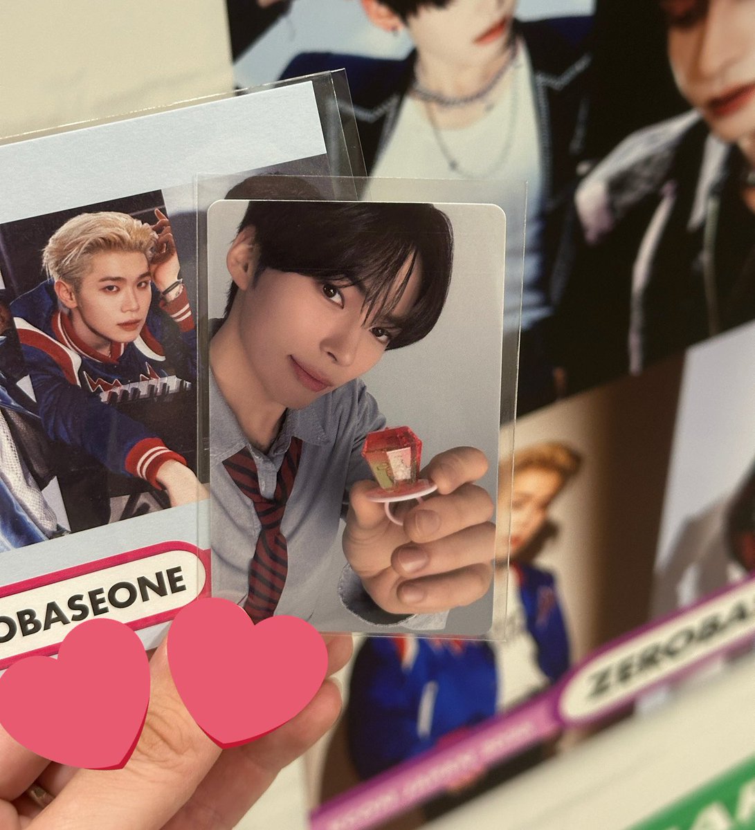 hanbinkitty's tweet photo. hanbin’s kcon pcs are all so cute &amp; pretty 🥺 https://t.co/FoGgnfRvSR
