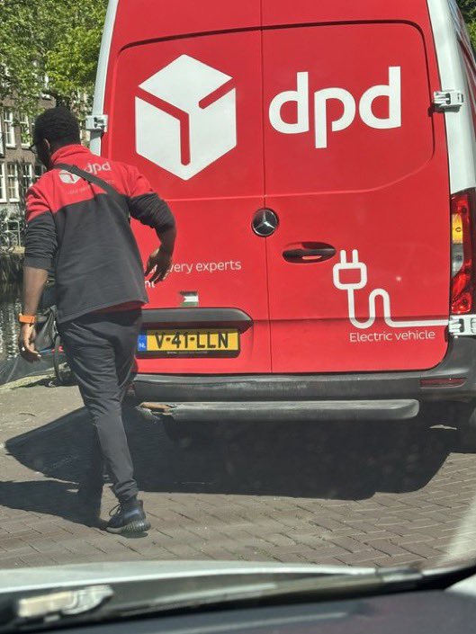 No Context Dutch 🇳🇱 tweet media