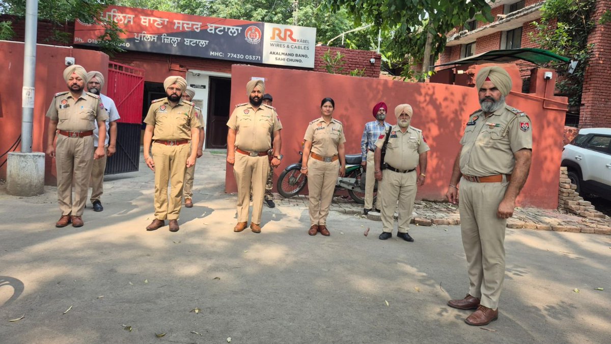 Batalapolice tweet media