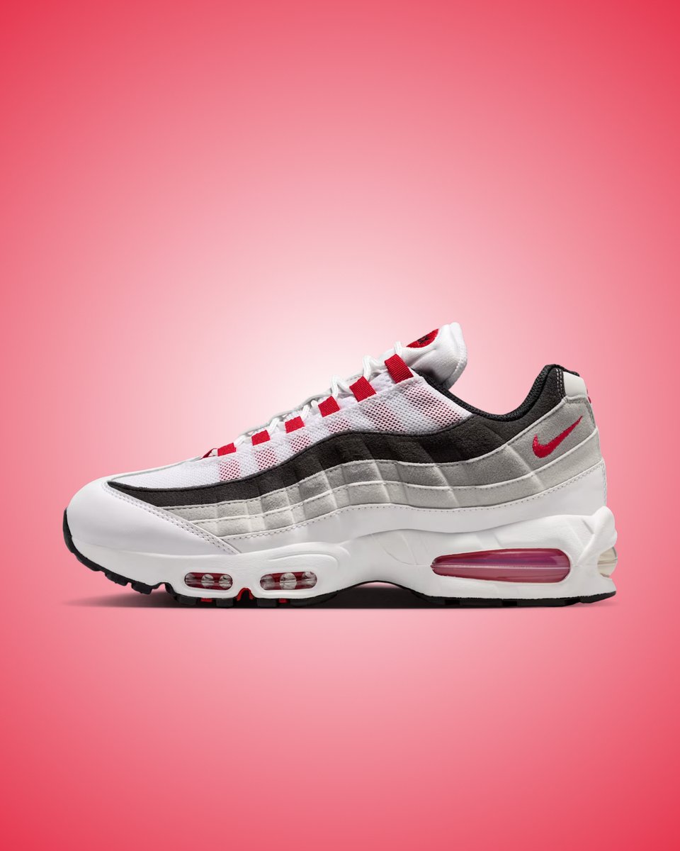Nike.com tweet media
