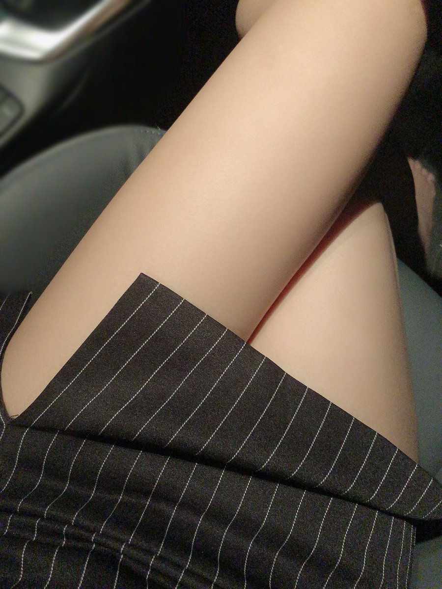 สาวออฟฟิศ ขี้เหงา tweet media