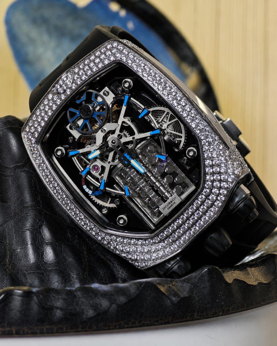 ADEKU1995's tweet photo. Jacob&amp;co (bugatti series)

860k each with the box

Prompt delivery nationwide 

📞 WhatsApp on 08135897294 https://t.co/IKHHyXpVaI