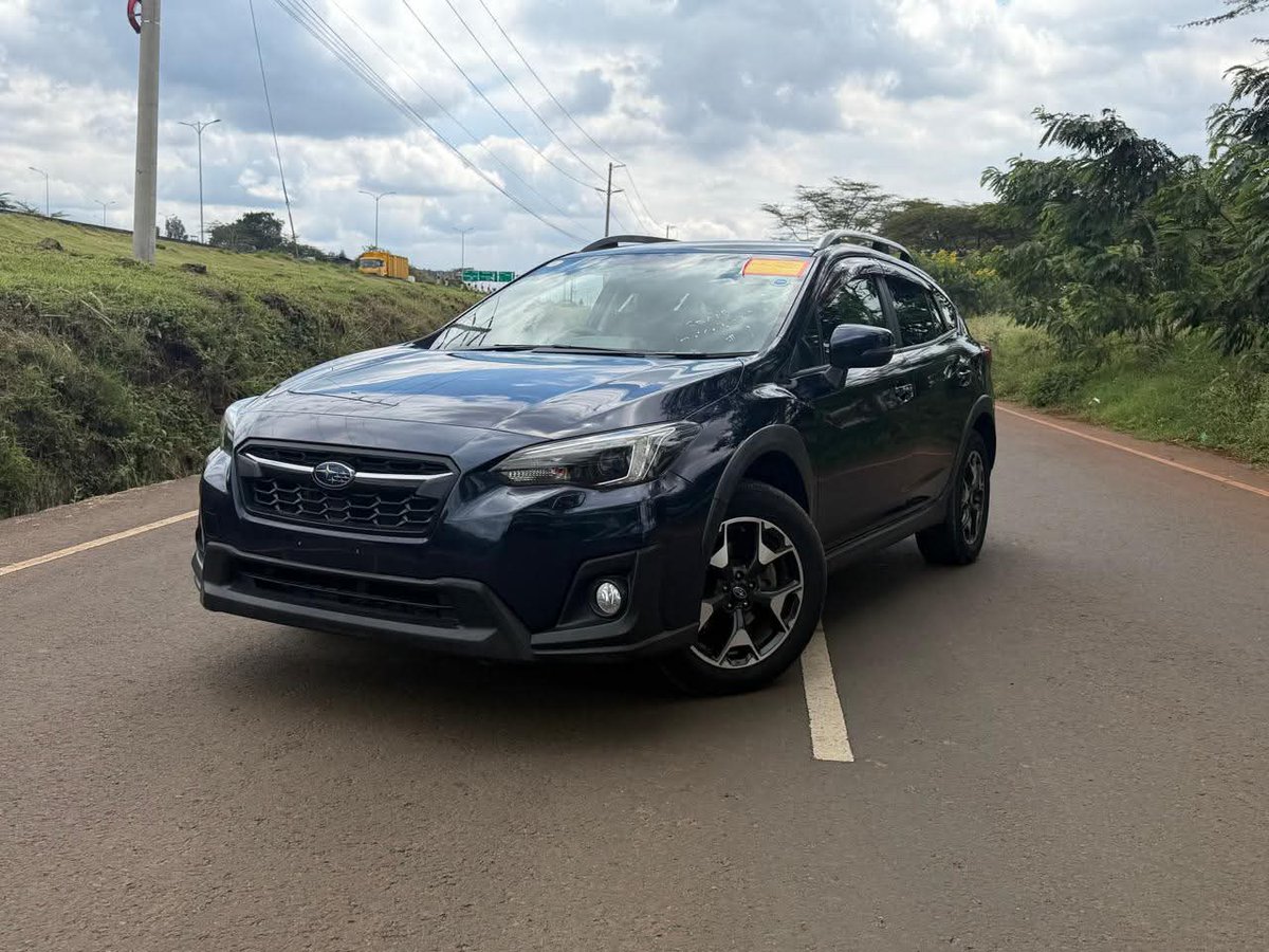 JayphasMotor's tweet photo. 𝐒𝐔𝐁𝐀𝐑𝐔 𝐗𝐕 ☘️ FULLY LOADED LOW 𝐌𝐈𝐋𝐄𝐀𝐆𝐄 71𝐊 𝐤𝐦𝐬 TRACTION CONTROL 2000CC PETROL ENGINE 𝟐𝟎𝟏𝟖 
- Symmetrical AWD 
- X-Mode 
- Hill Descent Control
- 220mm Ground Clearance 
- LED Headlights 
- Fog Lights 
- Keyless Entry 
- Push Start 
- Cruise Control https://t.co/k8juxq9g6N