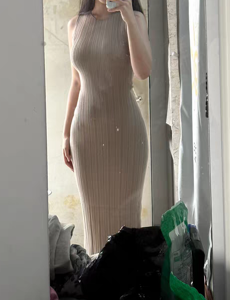 DupresTom's tweet photo. 《女-加急匹配》：高中英语老师

身高172 体重107 胸C 已婚异地分居

要求：喜欢年龄小的（最好和他的学生差不多大），比较变态，喜欢玩师生恋

联系方式 : https://t.co/WD6xtedCBX
获取真实生活照: https://t.co/q2dlYgqgpT https://t.co/hHV6tx506X