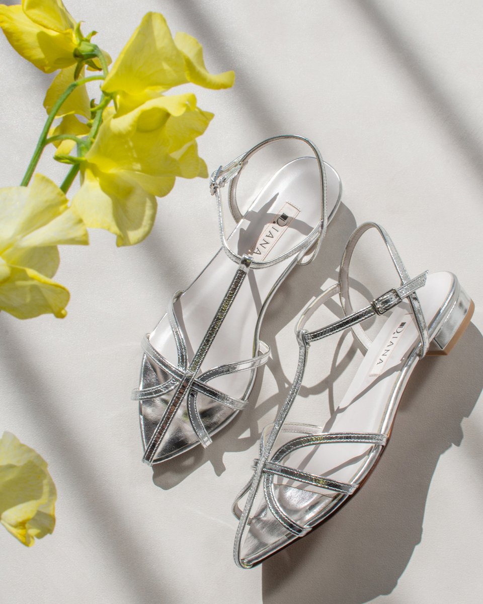 DIANA（ダイアナ） (@dianashoespress) / Posts / X