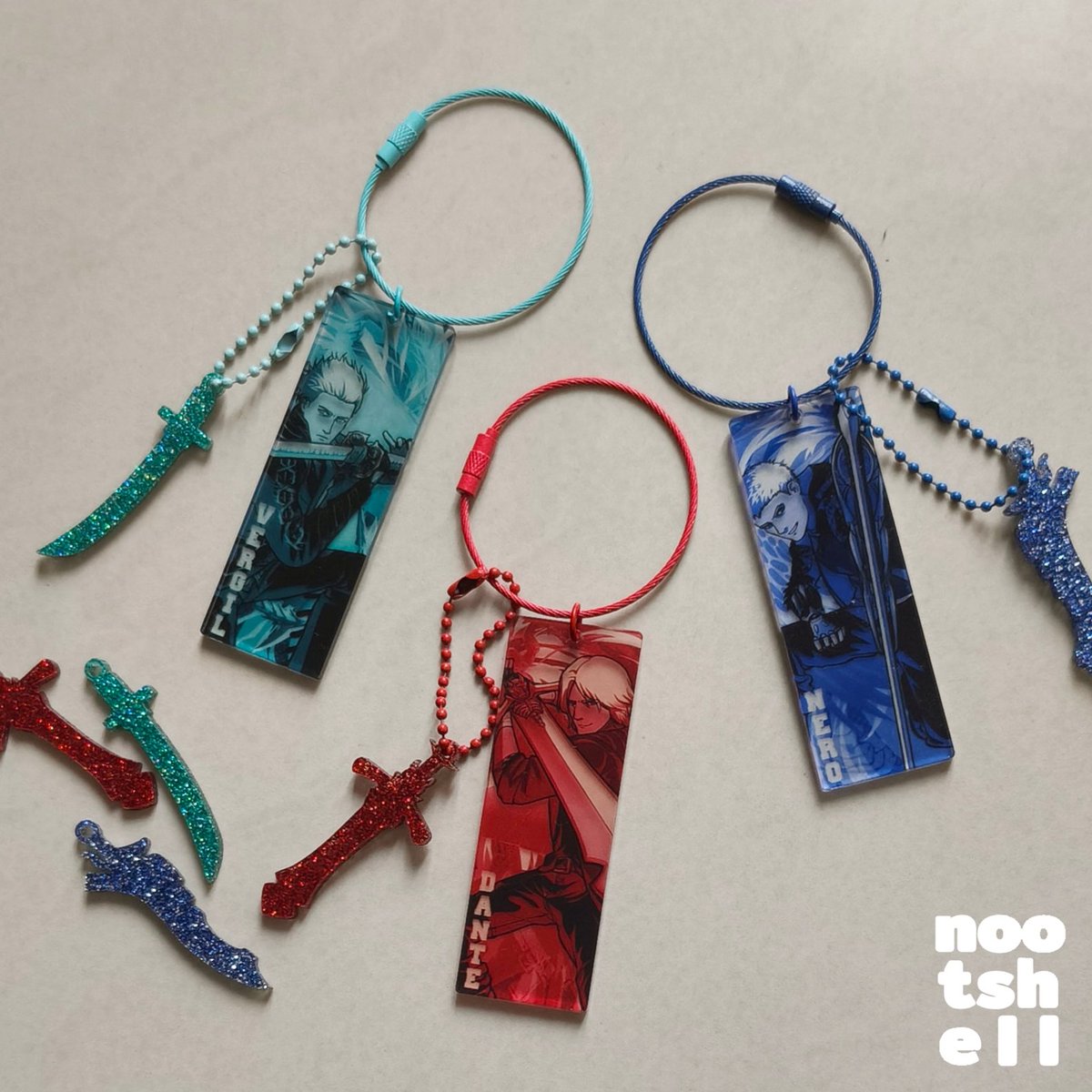 nootshell's tweet photo. Guys... They're here⚔️🗡 #dmc #dmc5 #cf22 #comifuro22 https://t.co/86g0nglcZI
