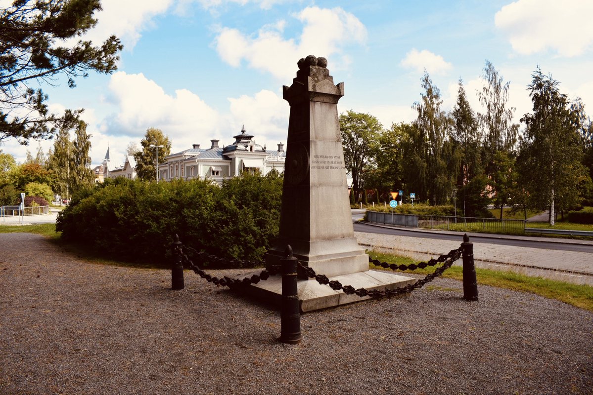 Russian Memorials & Monuments tweet media
